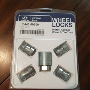 Hyundai wheel locks
